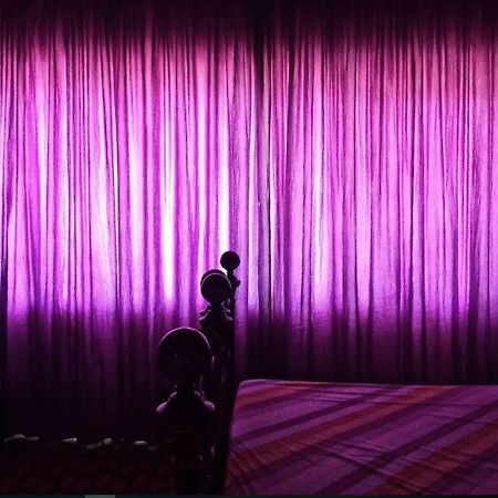 Готель Violet Dreams Формія Екстер'єр фото